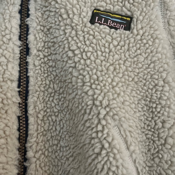 L.L. Bean Cream Sherpa Jacket - Picture 5 of 5